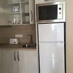 Independiente Estudio En Acogedora Casita De Mai * Адехе